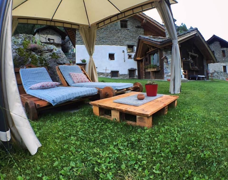 B&B Lo Djoua De Toueno Arvier Εξωτερικό φωτογραφία