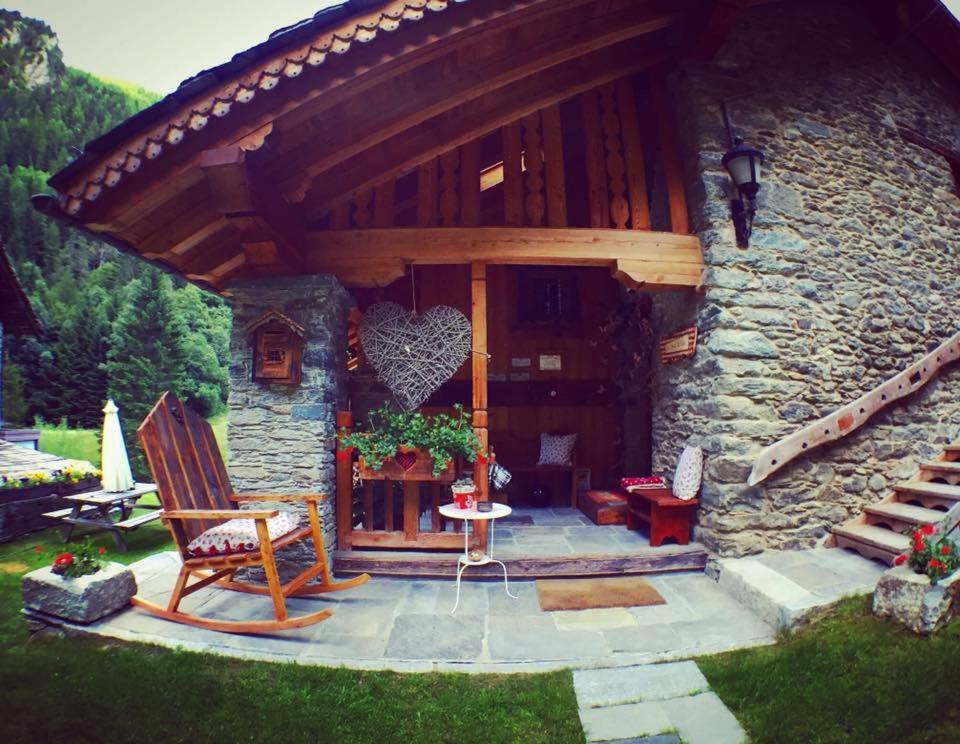 B&B Lo Djoua De Toueno Arvier Εξωτερικό φωτογραφία